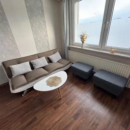 Apartment Domo46 Mit Balkon, Waschmaschine & Smart Tv *