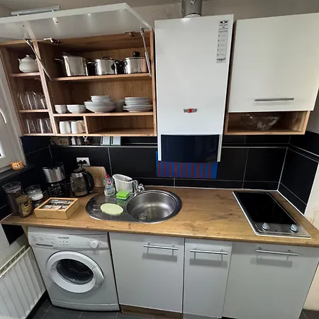 Domo46 Mit Balkon, Waschmaschine & Smart Tv