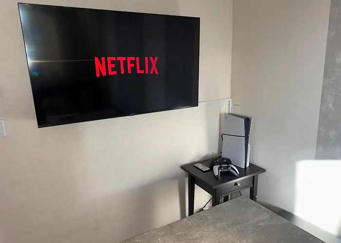 아파트 Domo46 Mit Balkon, Waschmaschine & Smart Tv